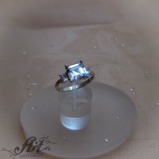 Сребърен дамски пръстен с циркони  R-1063
